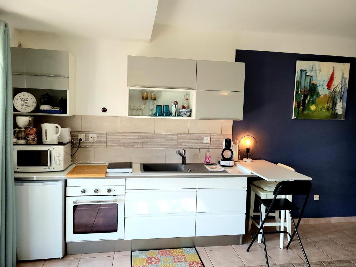 Apartment Le Nid De Darshan 2 Personnes Collobrières